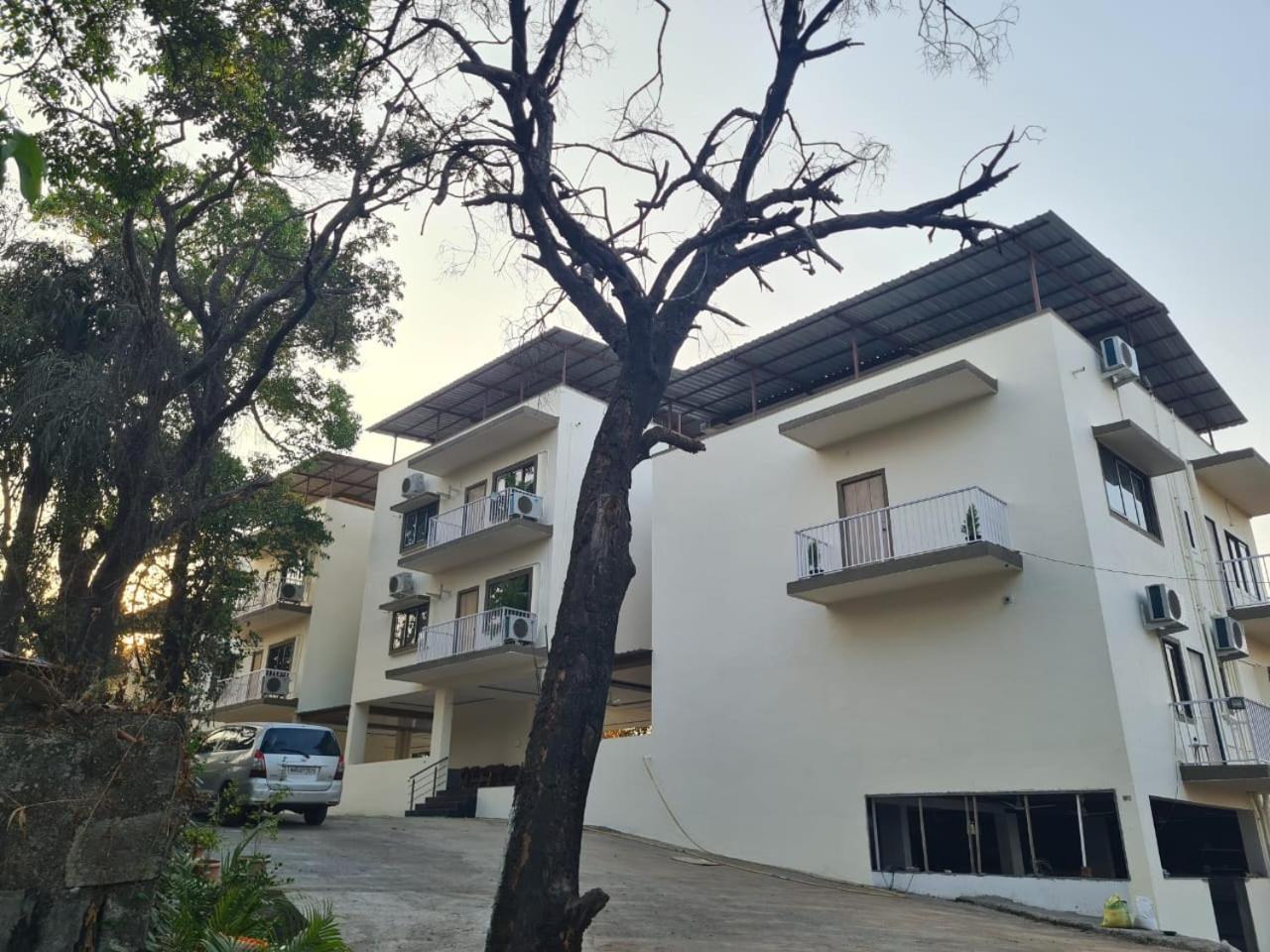 Hill View Hotel By Bil Lonavala Luaran gambar