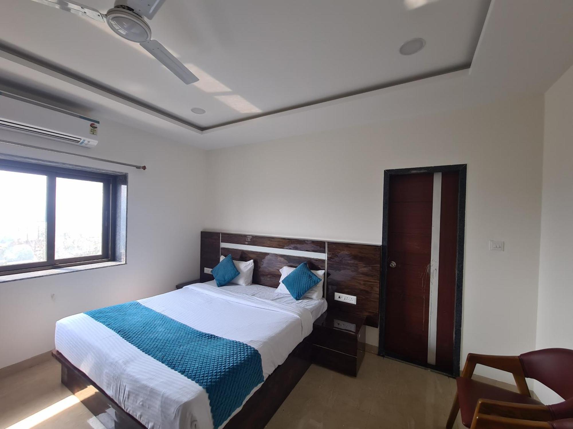 Hill View Hotel By Bil Lonavala Luaran gambar